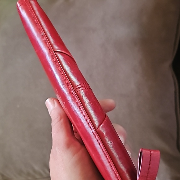 Kenneth Cole Reaction Wallet - Picture 5 of 7